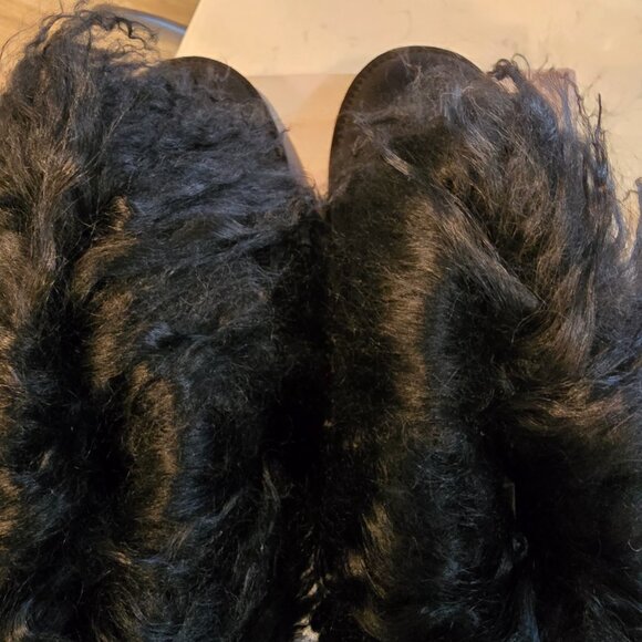 BEARPAW BOO Women's Ankle Furry Boots US 6 Black Suede Curly Lamb Sheepskin - Picture 8 of 16